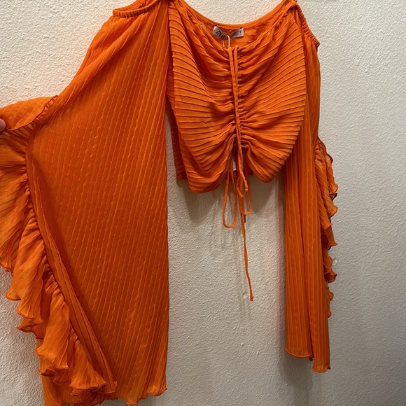 Zara Top - Picture 2 of 4